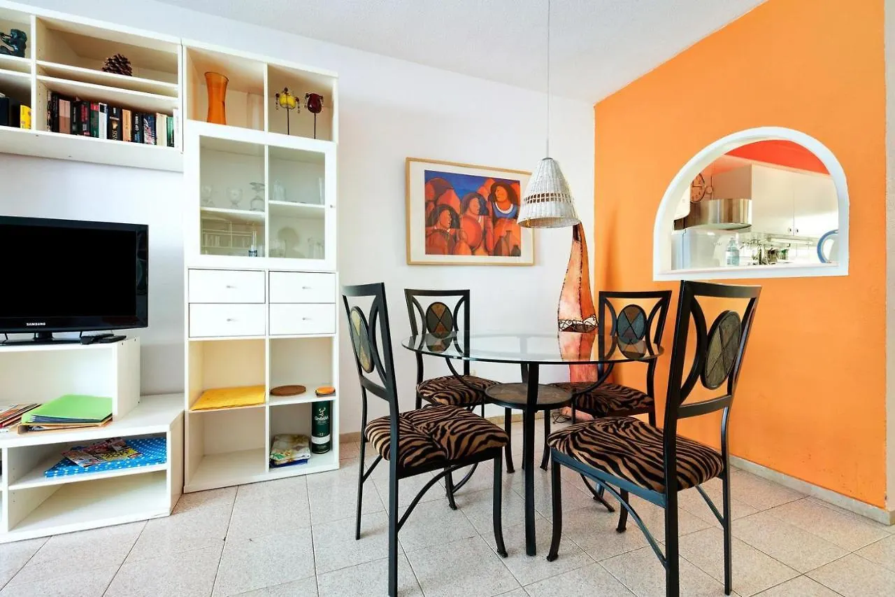 Semesterbostad Lovely 2-Bed House With Pool And Sea-View Chayofa