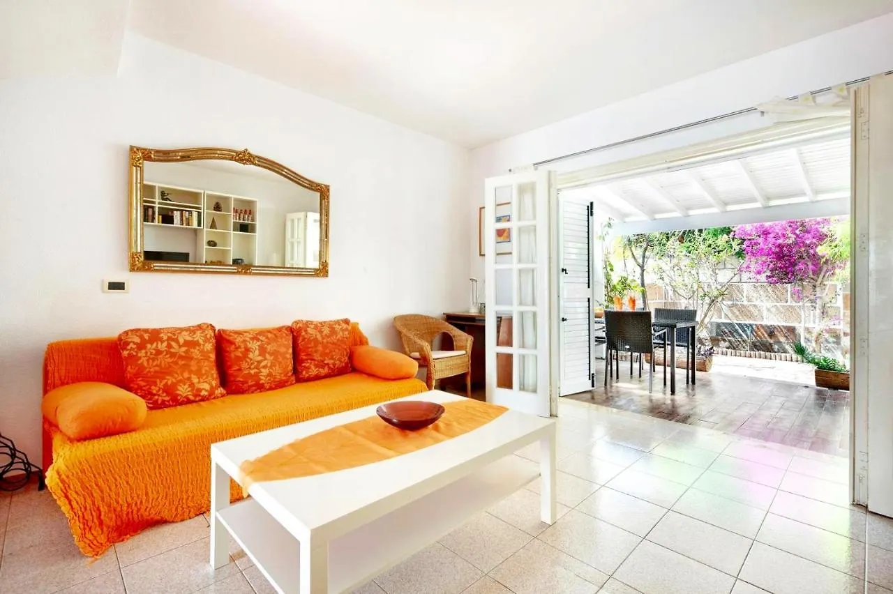 Dom wakacyjny Lovely 2-Bed House With Pool And Sea-View Chayofa